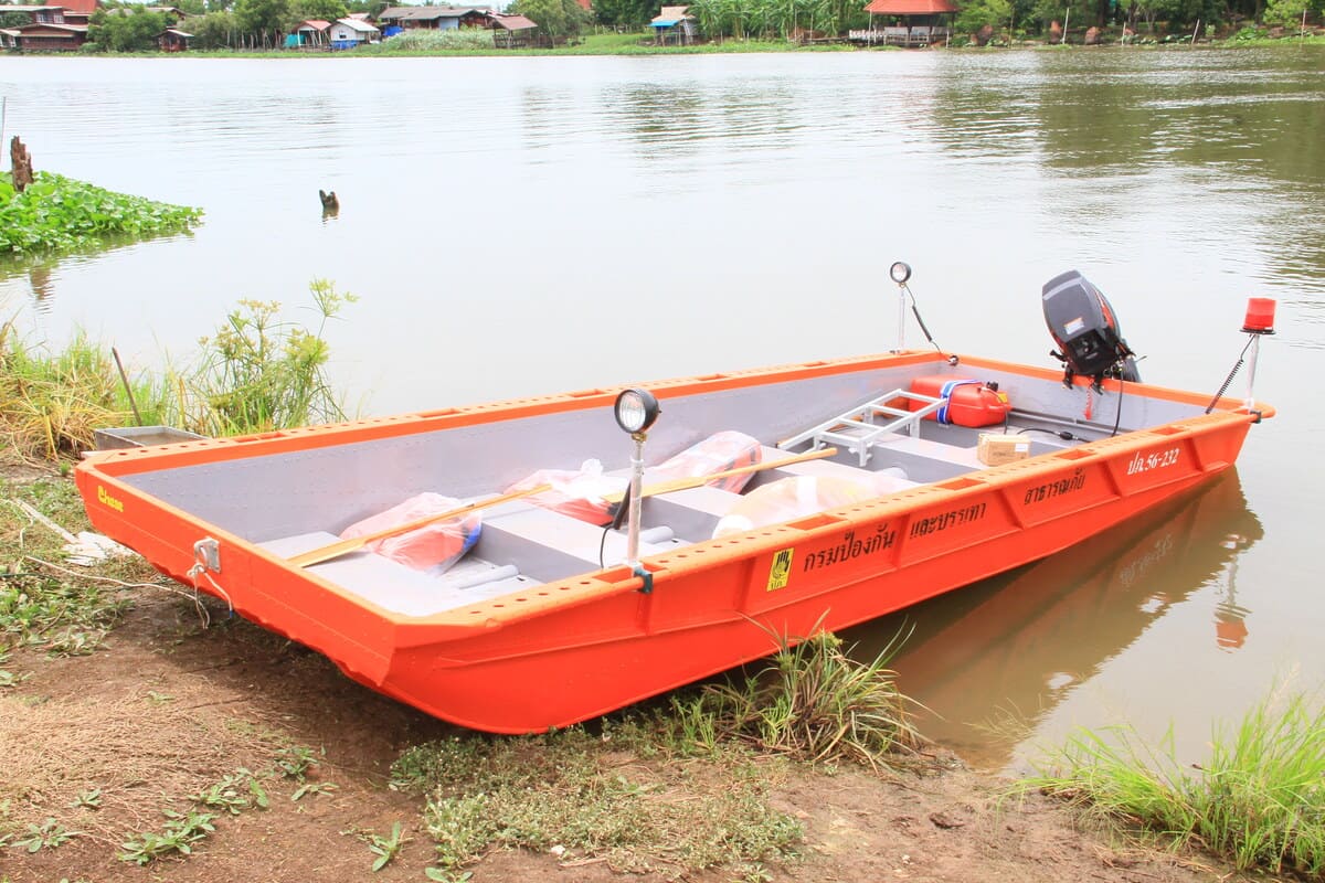 Flat Hull Boat